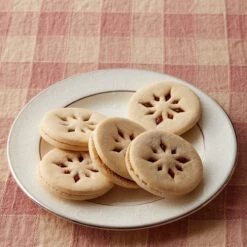 Lenox Venetian Lace™ Bread Plate -Lenox Shop 762014 877880 LNP S23 FEA 7 2994e8ee 1277 4e15 b7ae 7b0625b144fd