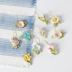 Lenox Celebrate Flowers 10-Piece Ornament Set -Lenox Shop 882637 LNP S19 FEA 1