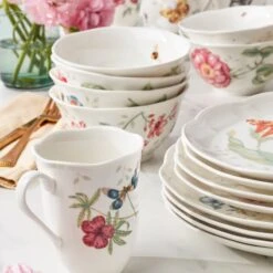 Lenox Butterfly Meadow Monarch 24-Piece Dinnerware Set -Lenox Shop 883090 LNP F23 FEA MACYS 3