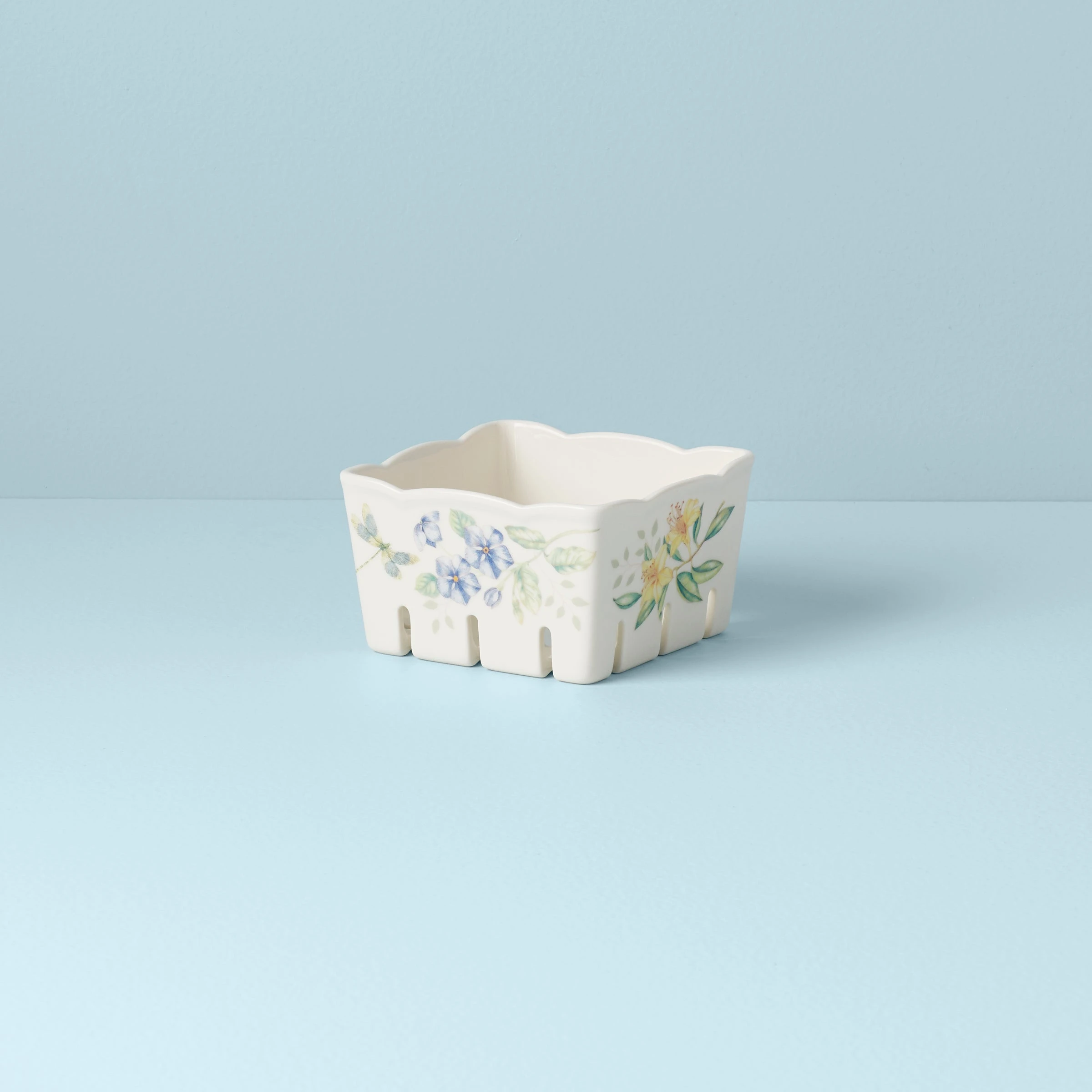 Lenox Butterfly Meadow Berry Bowl 4 Lenox Butterfly Meadow Berry Bowl - Image 2