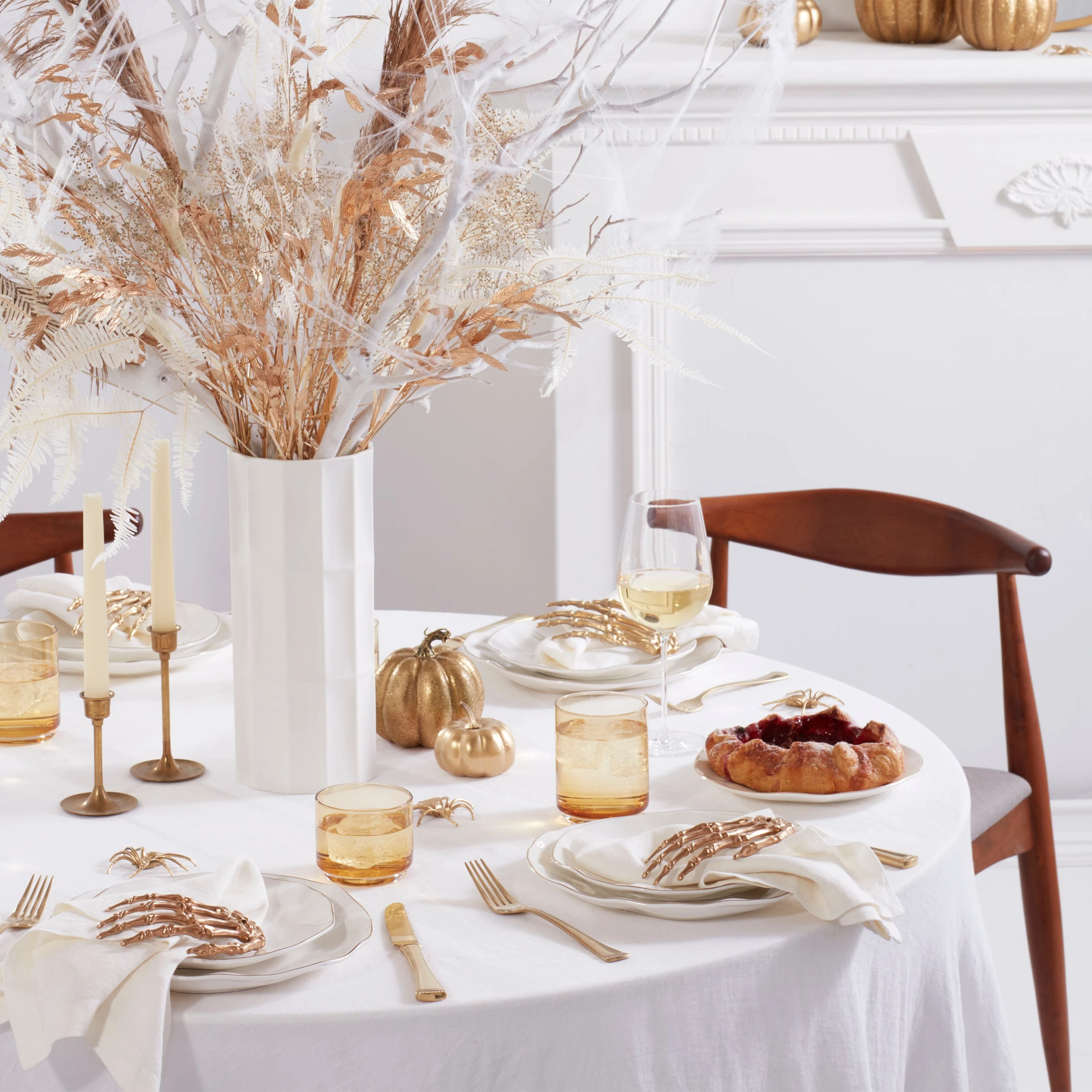 Lenox Blue Bay White 12-Piece Dinnerware Set 5 Lenox Blue Bay White 12-Piece Dinnerware Set - Image 3