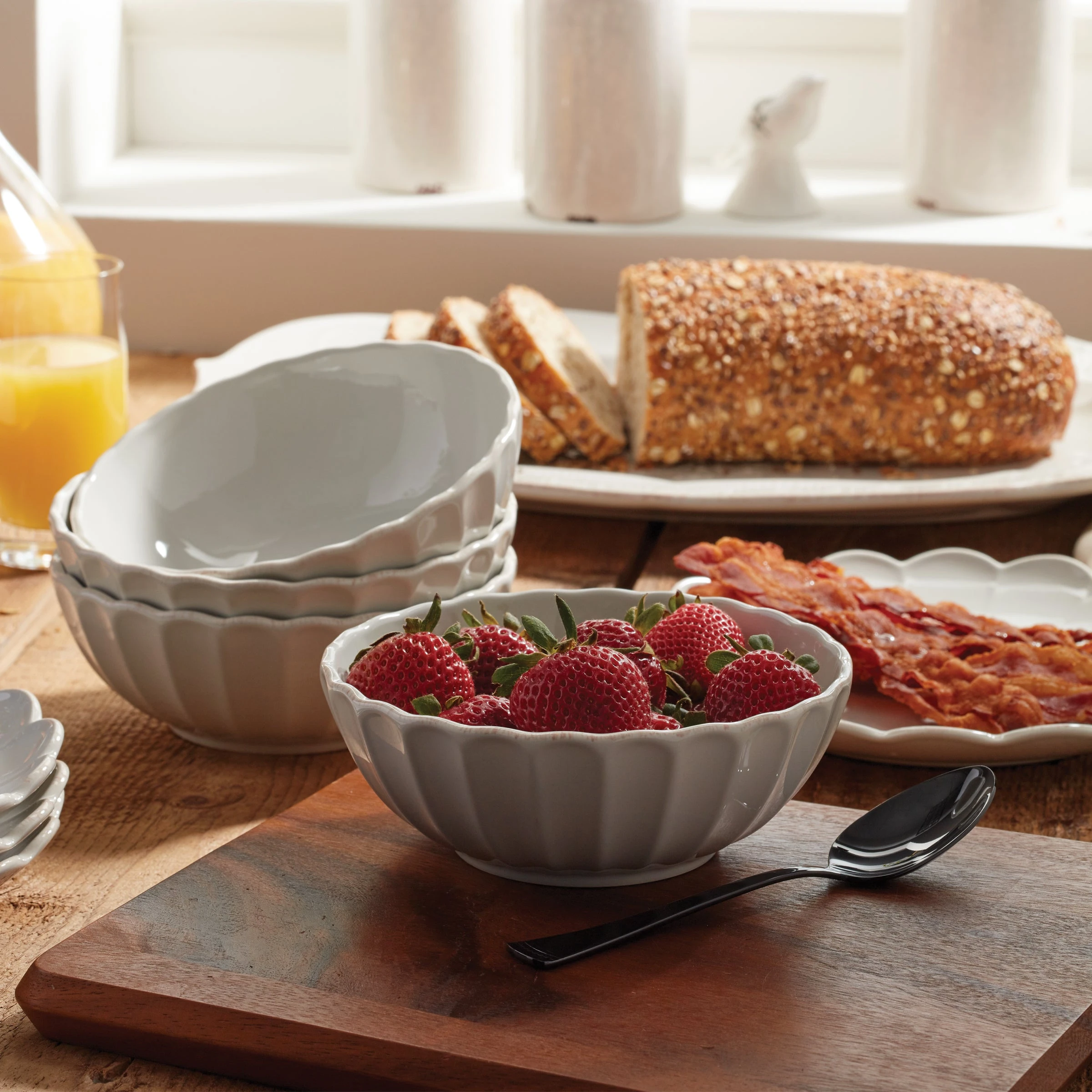 Lenox French Perle Scallop 4-Piece Bowl Set 6 Lenox French Perle Scallop 4-Piece Bowl Set - Image 4