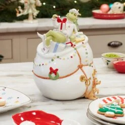 Lenox Merry Grinchmas Cookie Jar -Lenox Shop 894169 LHOL 22 FEA 1 LK