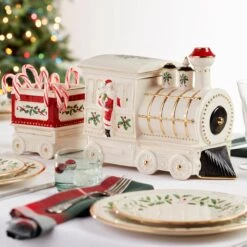 Lenox Holiday Train 5-Piece Serving Set -Lenox Shop 894179 LHOL 23 FEA 1