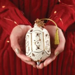 2023 Lenox Annual Ornament -Lenox Shop 894436 LHOL 23 FEA 3B