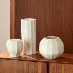 Lenox Facets Cylinder Vase -Lenox Shop 894793 894726 894529 LNP F22 FEA 1 48aa5139 ae87 45e9 a4f9 ef93bc04544d