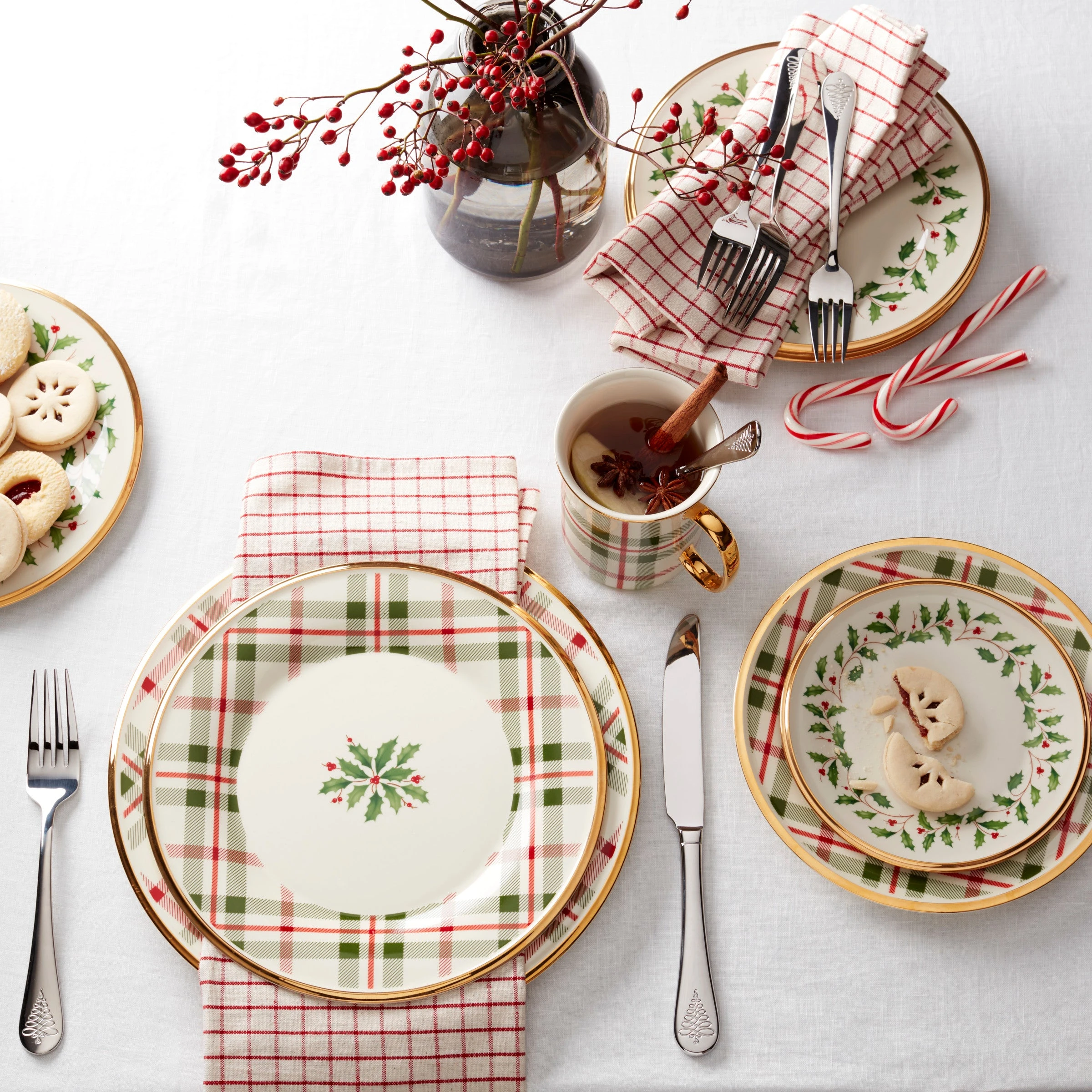 Lenox Holiday Plaid Accent Plates, Set Of 4 4 Lenox Holiday Plaid Accent Plates, Set Of 4 - Image 2