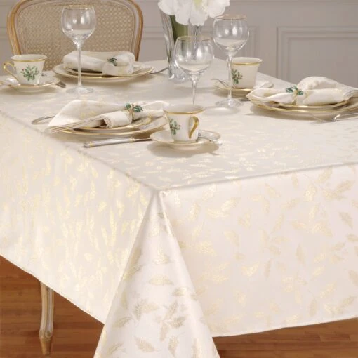 The Lenox Holly Shimmer 60" X 104" Tablecloth easily washable,super